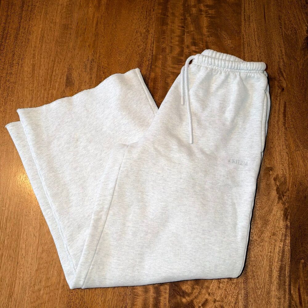 Aritzia Sweatfleece Mega Fit Sweatpants Women’s XS White Gray